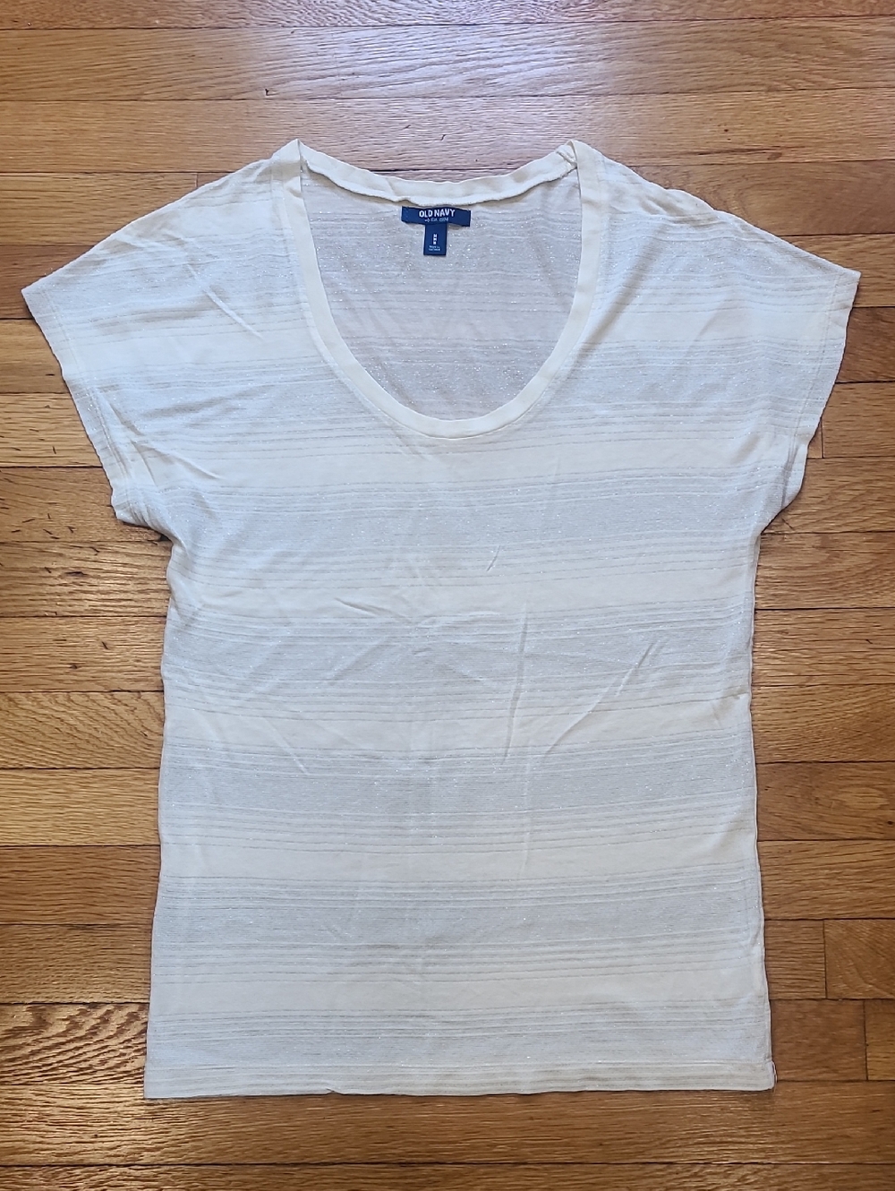 Old Navy Cream Short Sleeve Scoop Neck Tee
